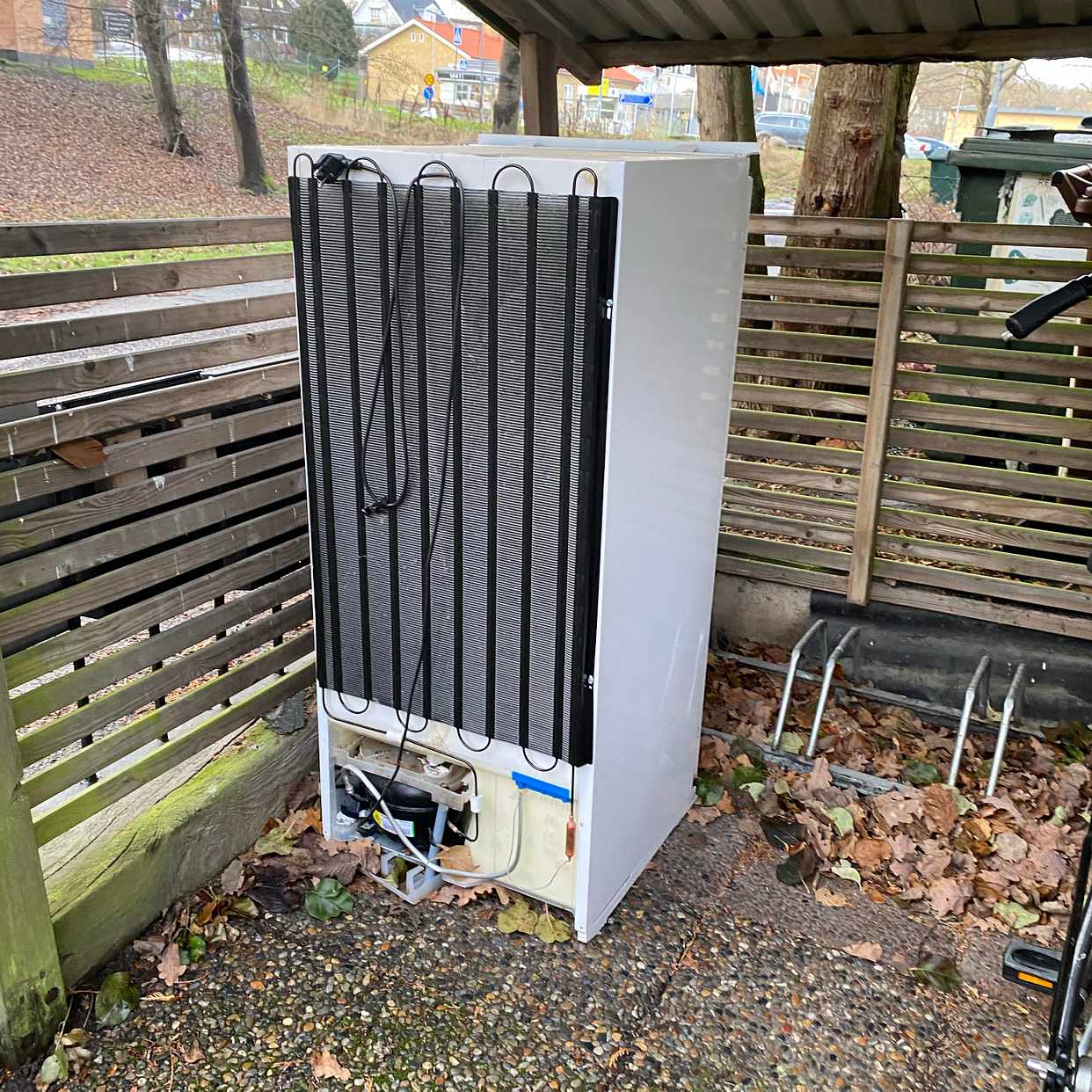 image of Fridge and gardenwaste - Västra Frölunda