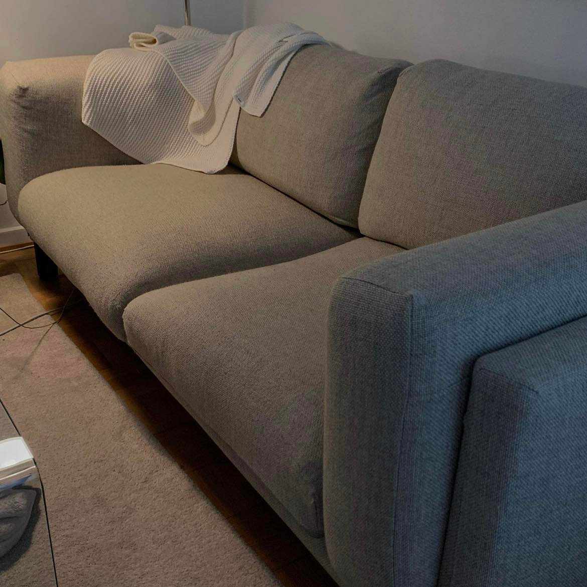 image of Hämta och leverera soffa - 