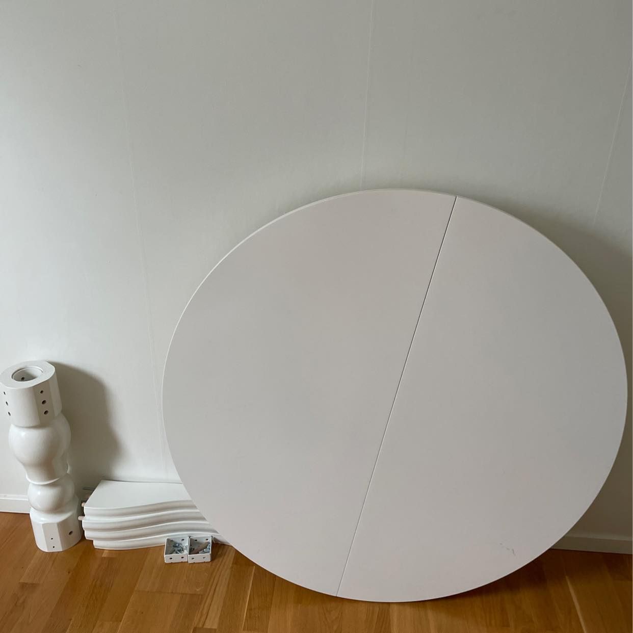 image of Runt bord från Ikea - Solna