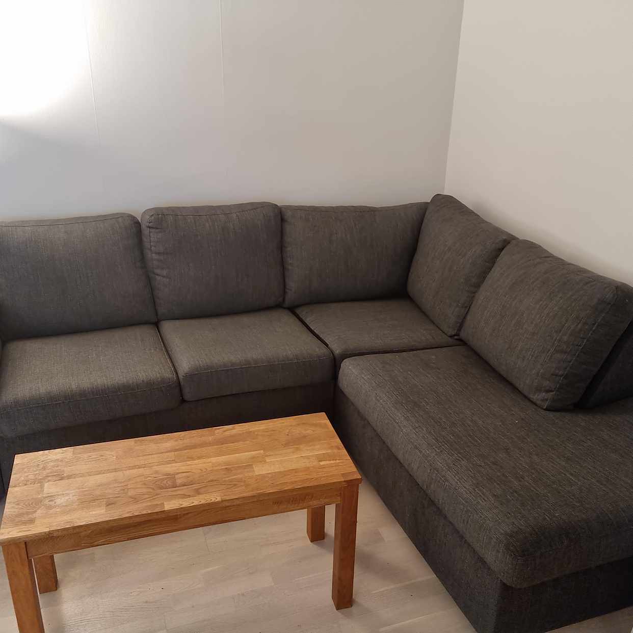 image of Free sofa and table - Lidingö