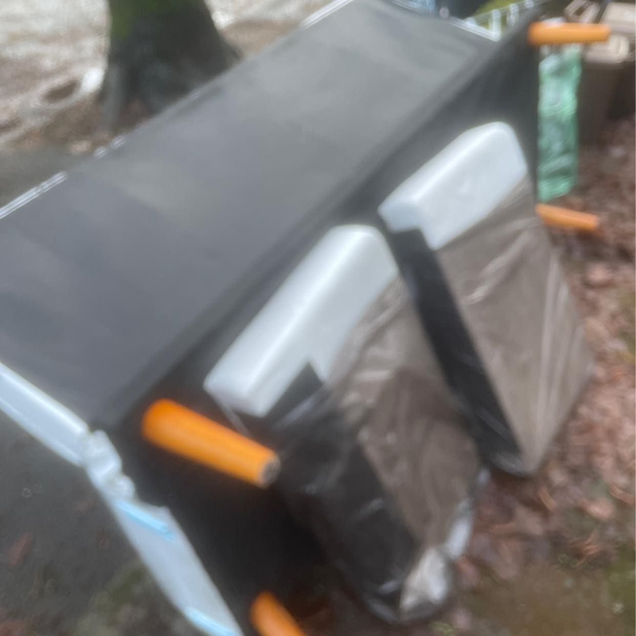 Collect furniture Adamsdown Tiptapp