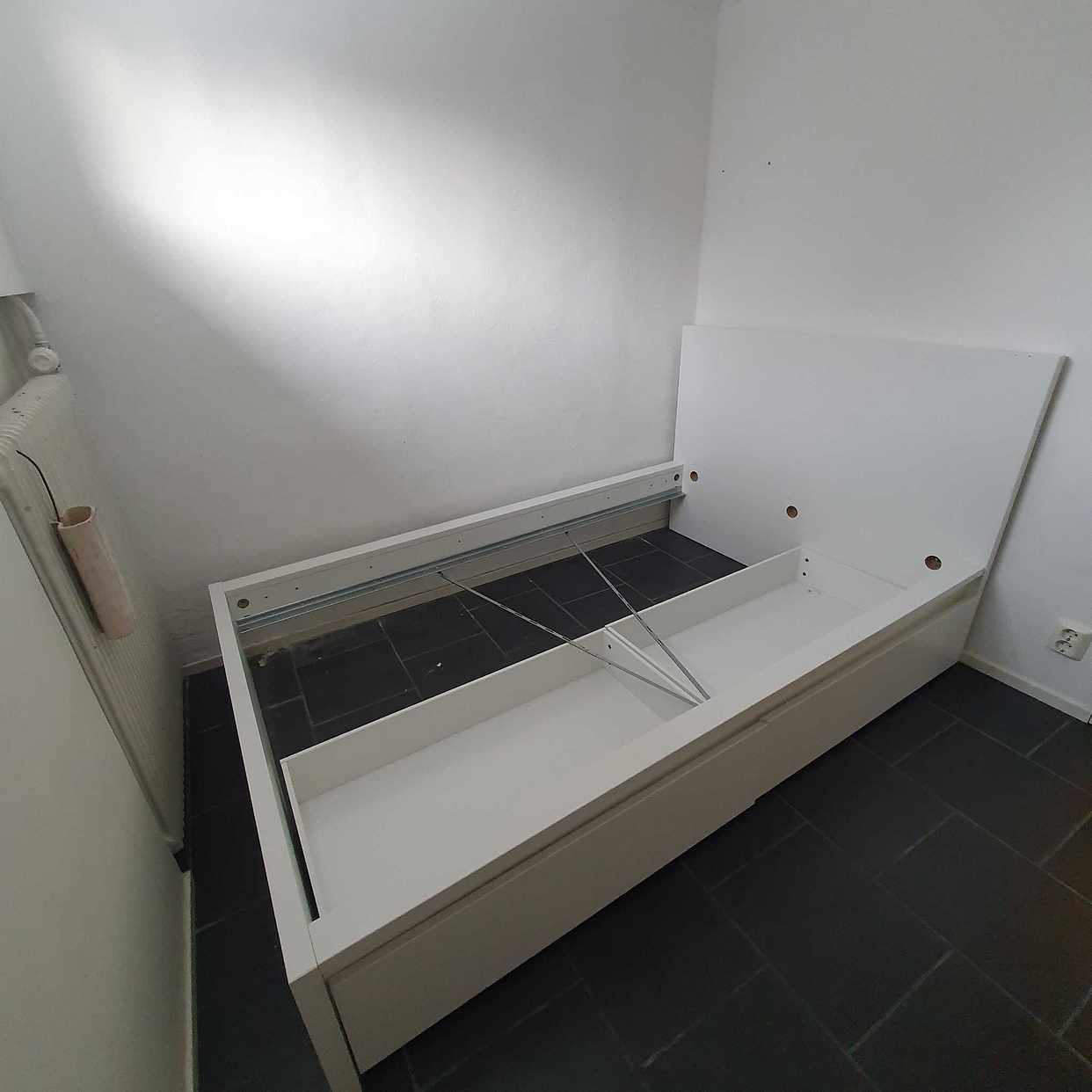 image of Malm 120 cm sängstomme - Älvsjö