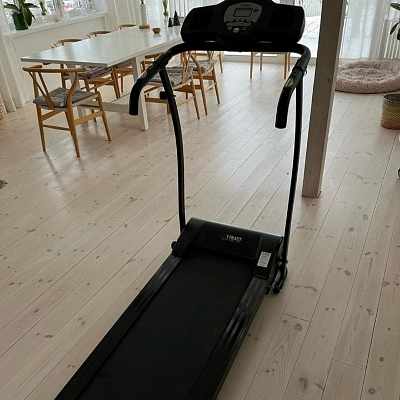 image of Delivering treadmill  - 