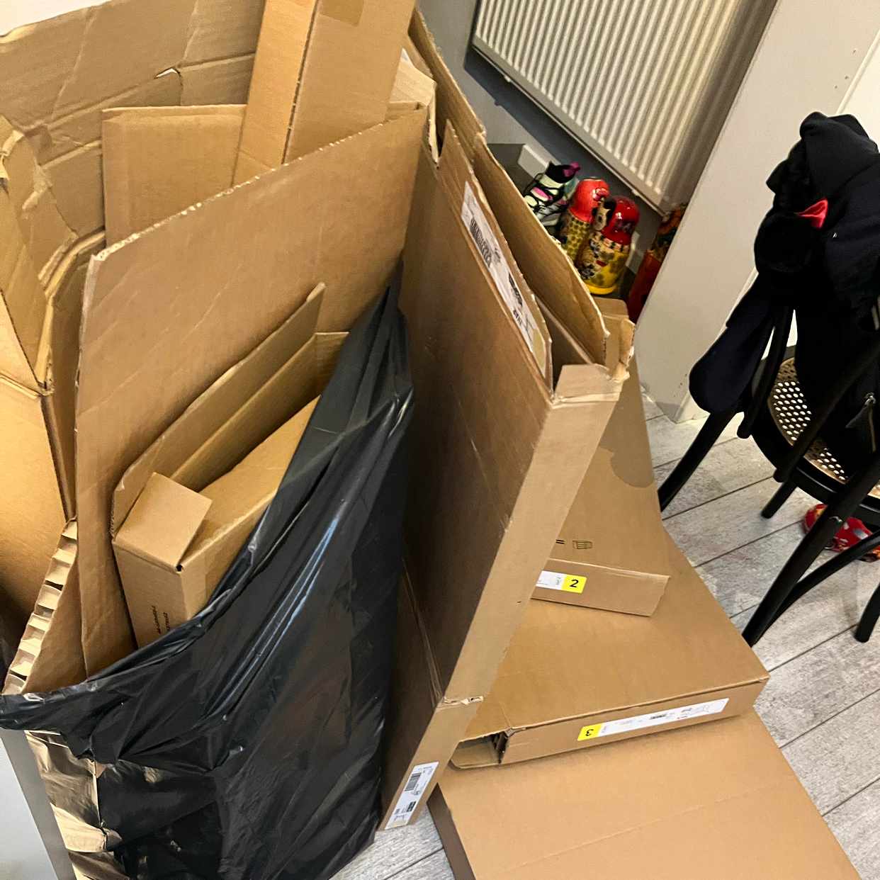 image of Remove boxes and ikea - Stockholm