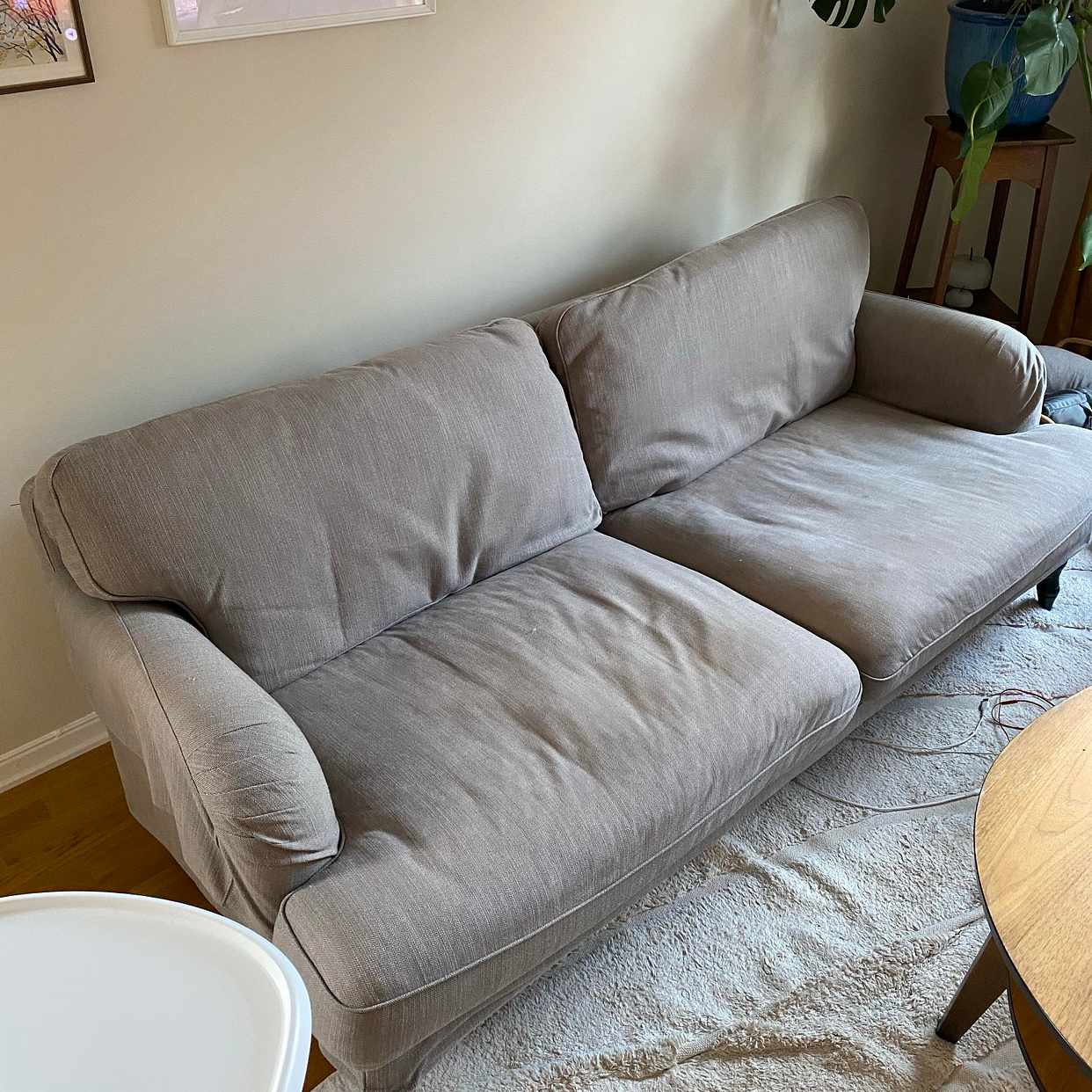 image of Soffa bortskänkes - Hägersten