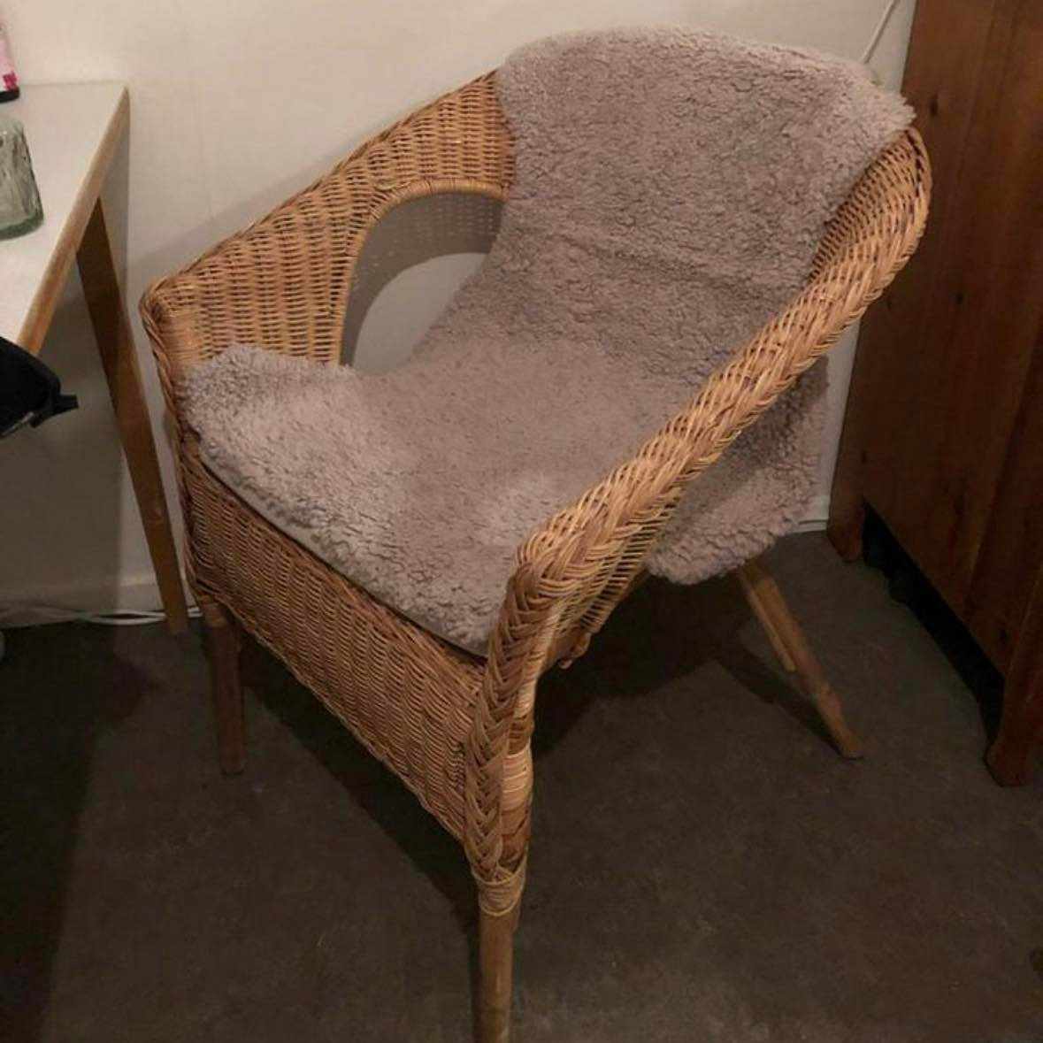 image of Lätt fåtölj i rotting - 