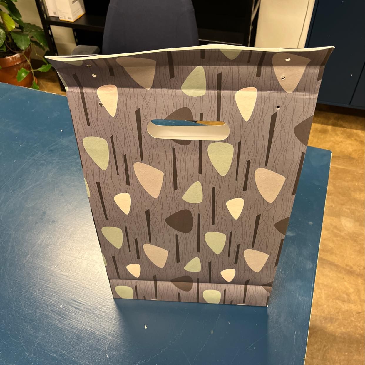image of Köra paket till adress - 