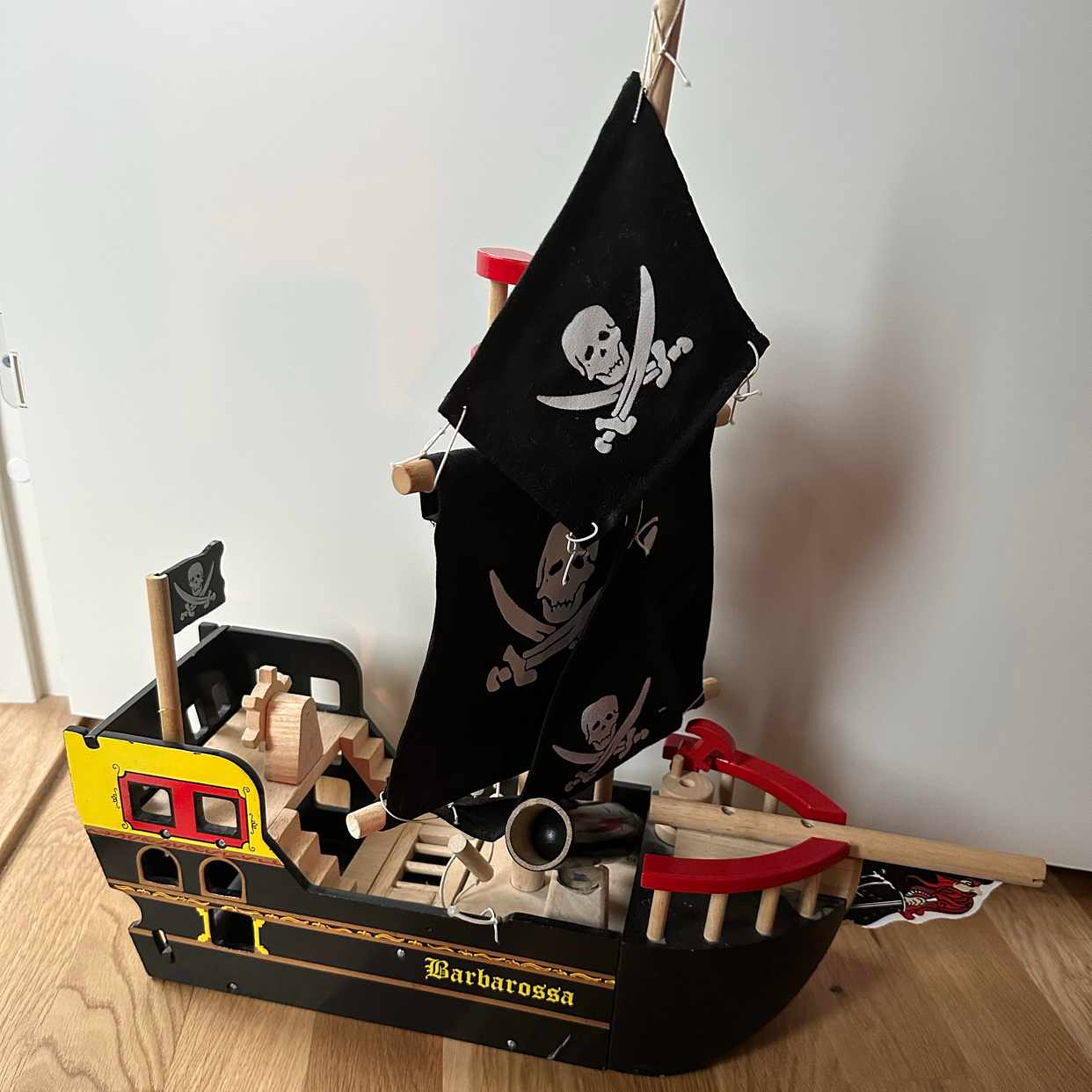 image of Piratskepp skänkes - Farsta