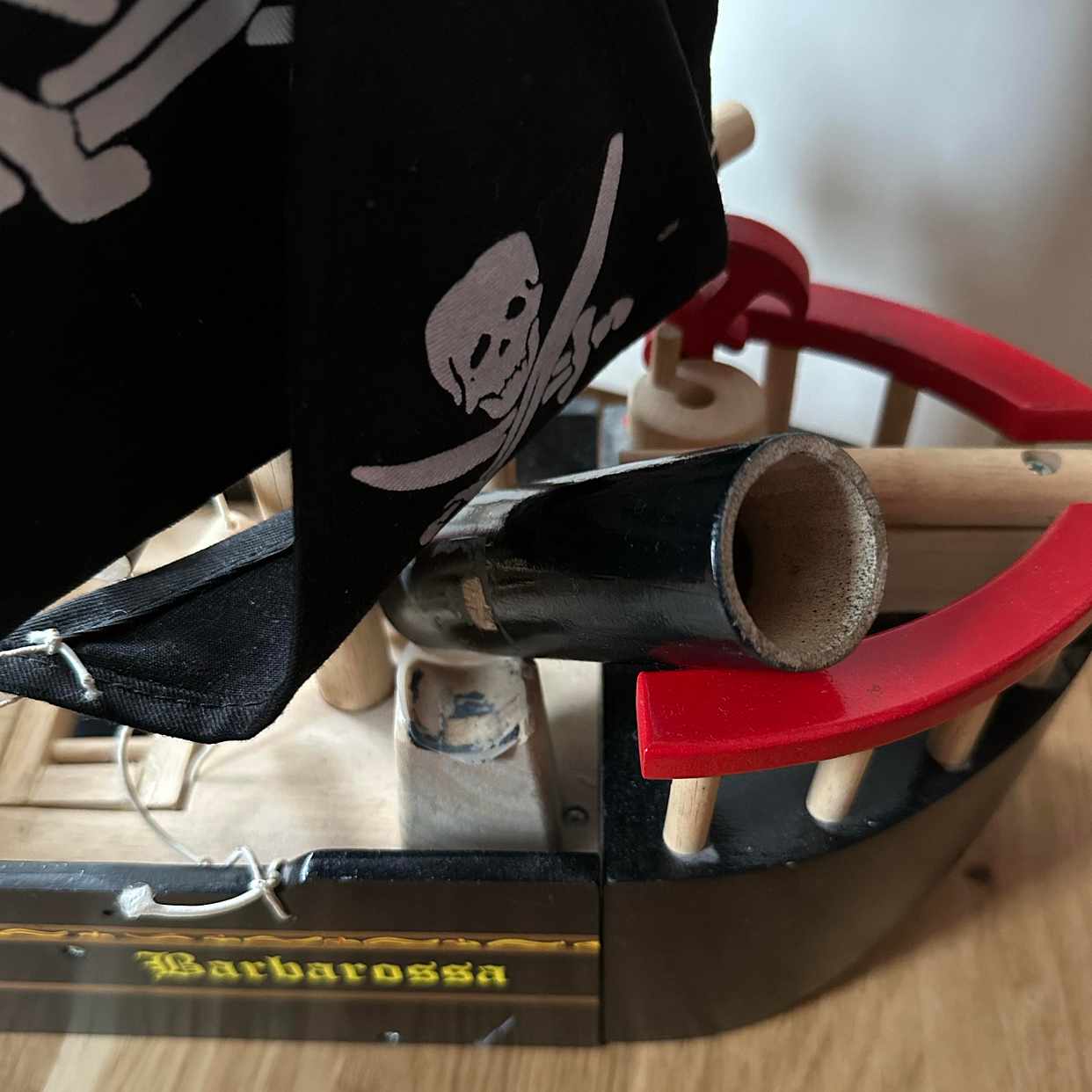 image of Piratskepp skänkes - Farsta