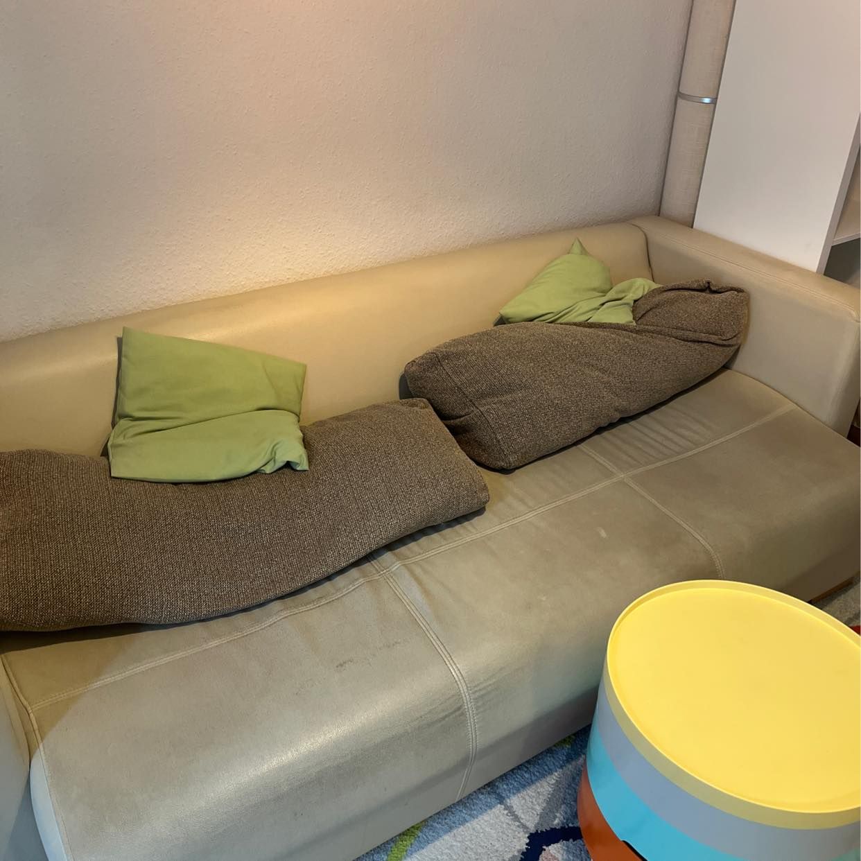 image of Ein paar Möbel abholen un - Berlin