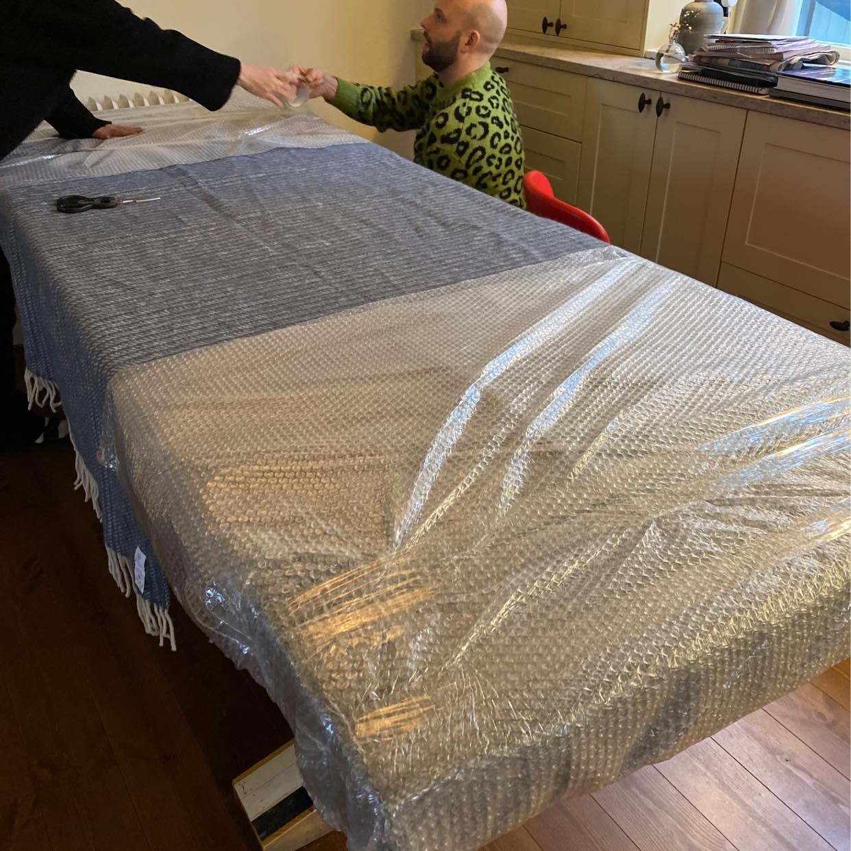 image of Moving kicthen table - 