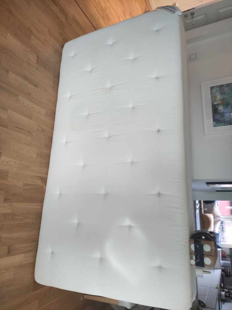 image of Resårmadrass 105 x 200 cm - Sollentuna