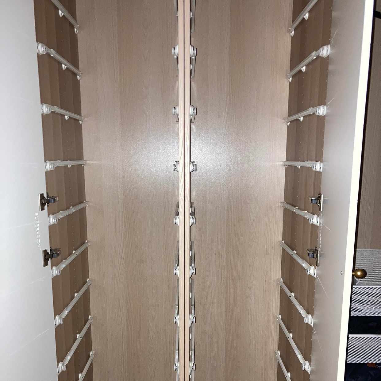 image of Två garderober 236cm*50cm - 
