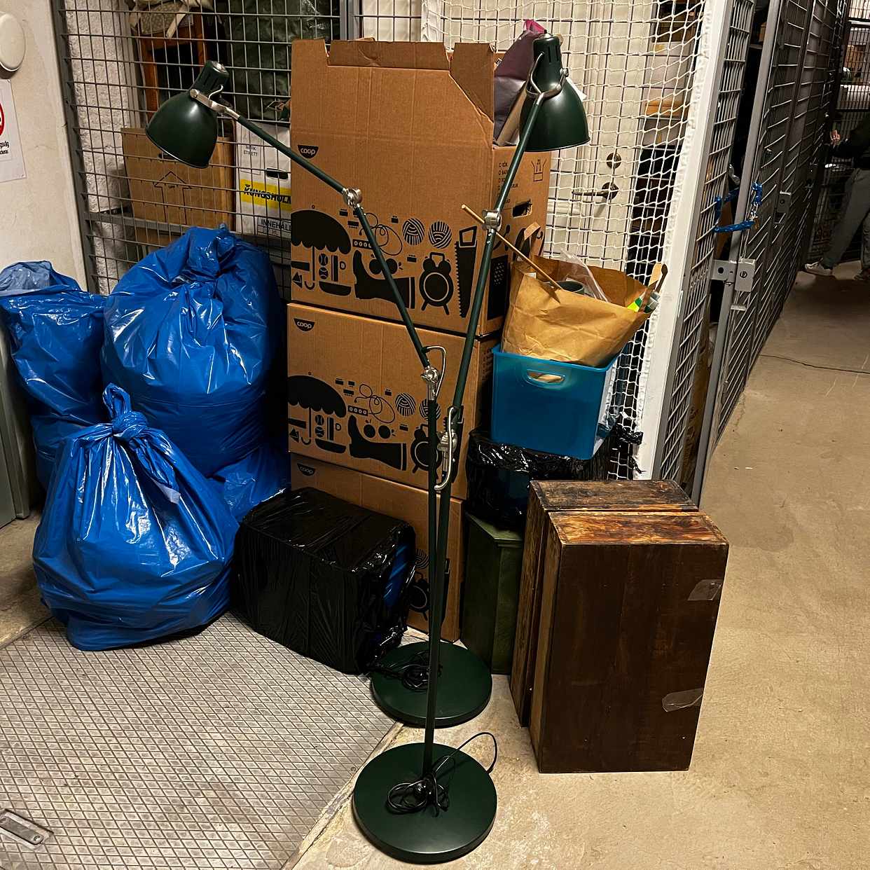 image of Bära upp från källare - 