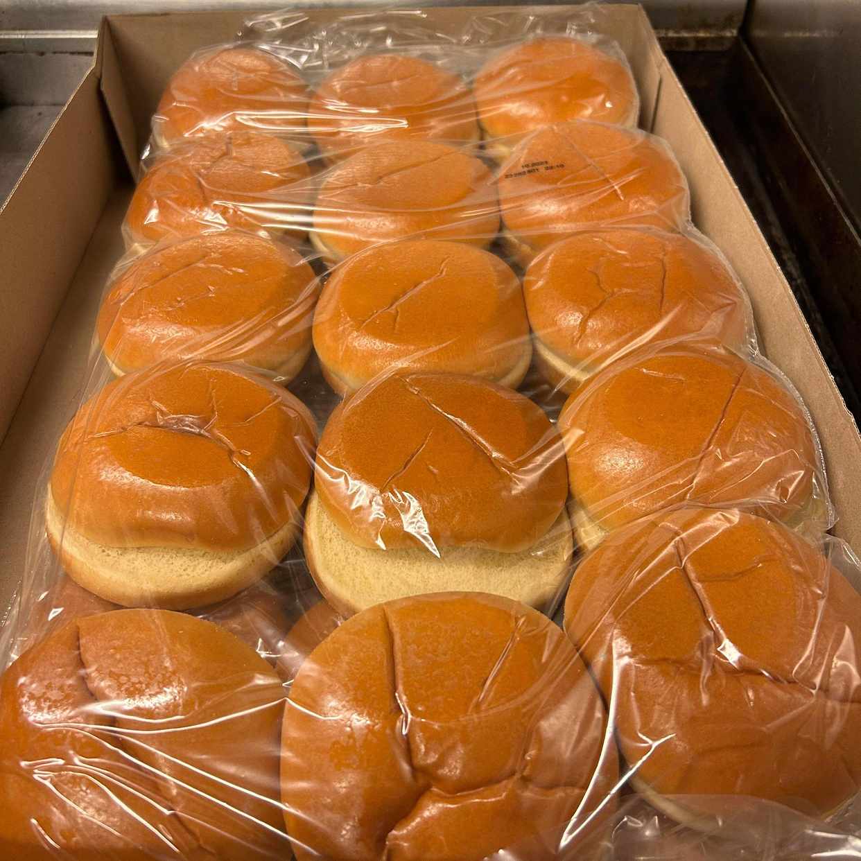 image of Hamburgerbröd bortskänkes - Stockholm