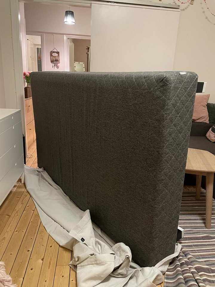 image of Säng och sänggavel 120cm - 