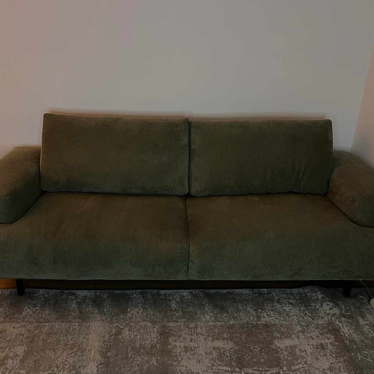 image of Bära ut soffan - Årsta