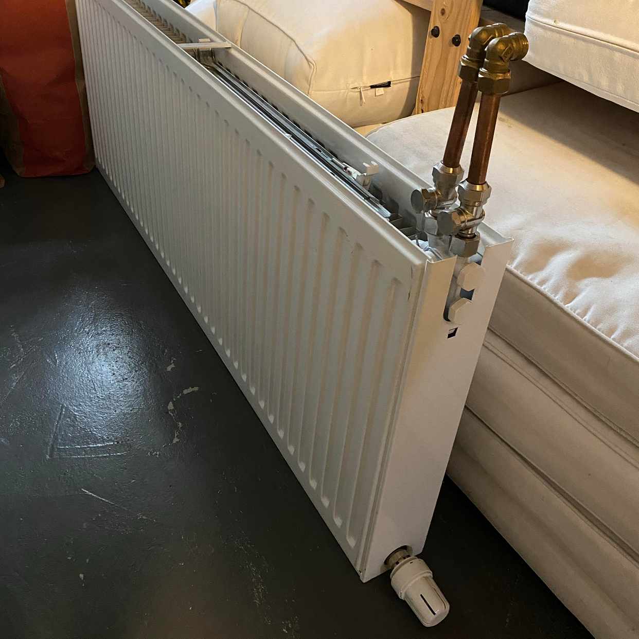 image of Radiator hämtas gratis - Hässelby