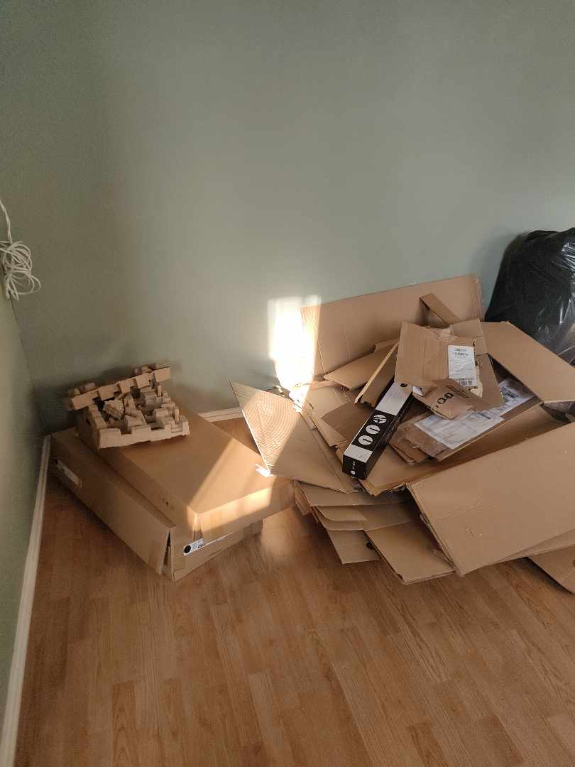 image of Large amount of cardboard - Hägersten