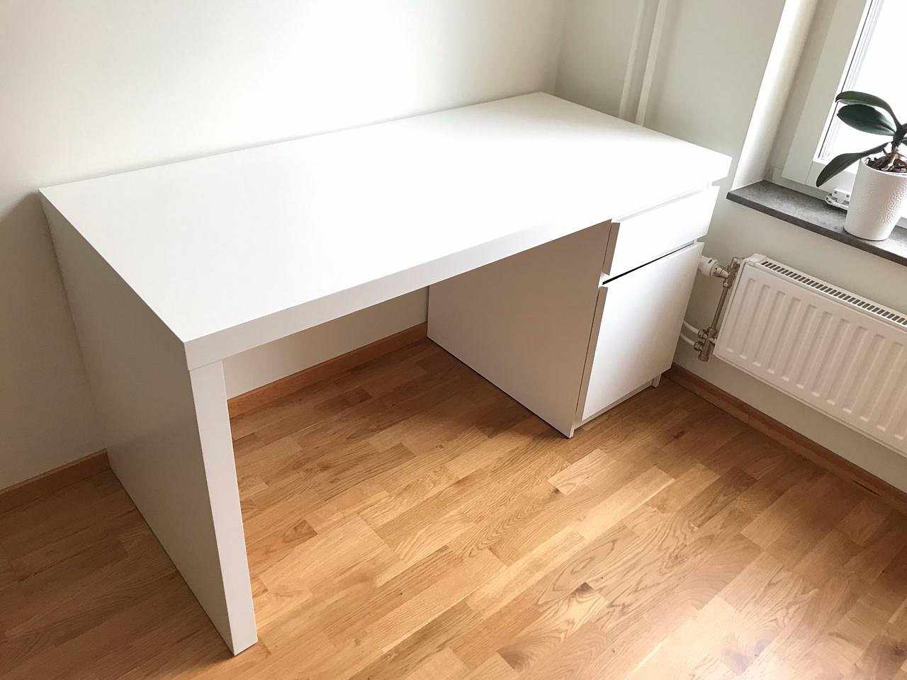 image of Ikea MALM Skrivbord, vit, - 