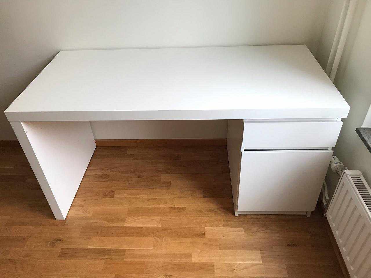image of Ikea MALM Skrivbord, vit, - 