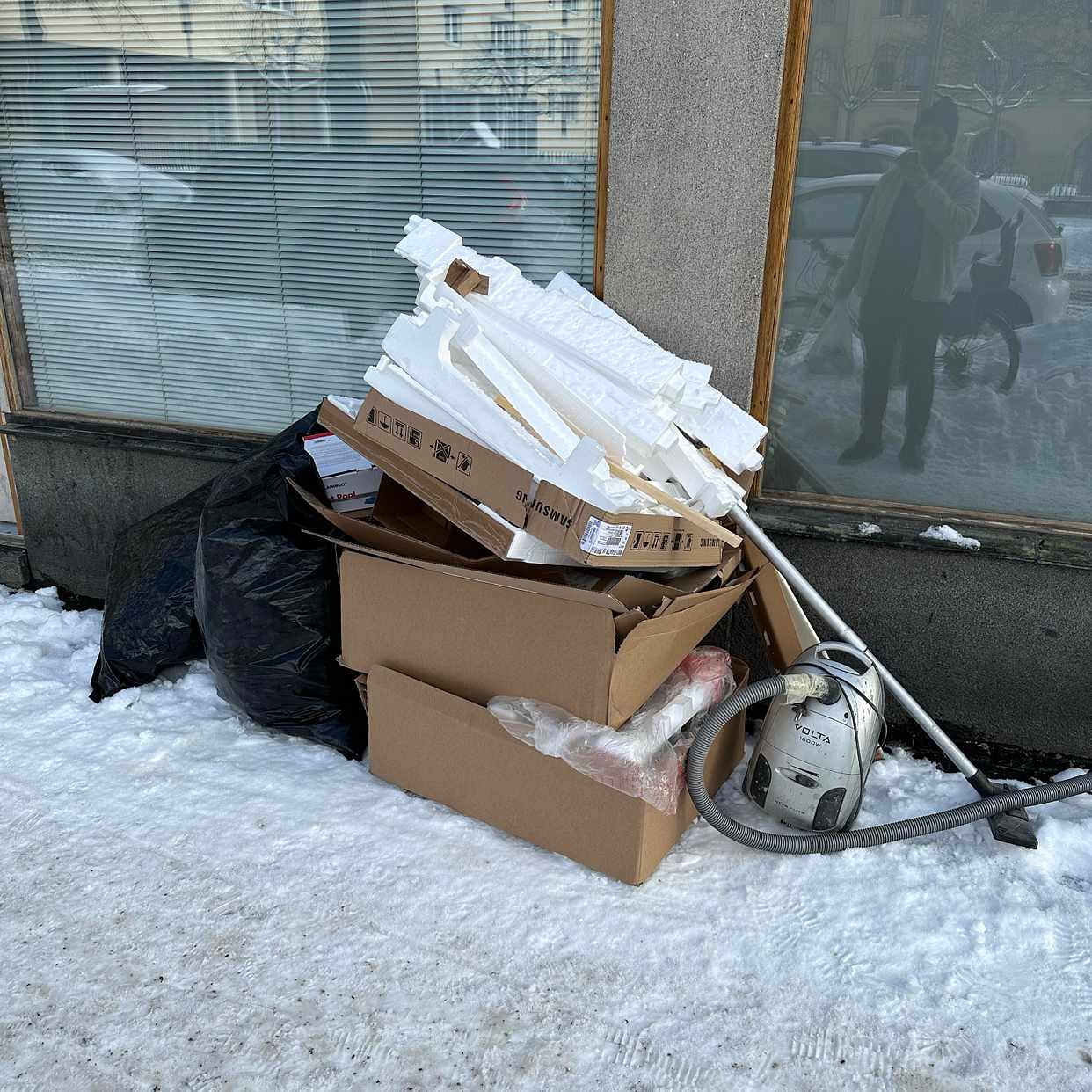 image of Hämta skräp till återvinn - Stockholm
