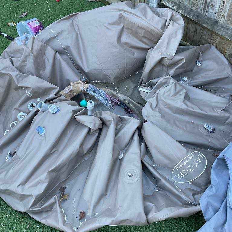 image of Clearning rubbish - Lewisham