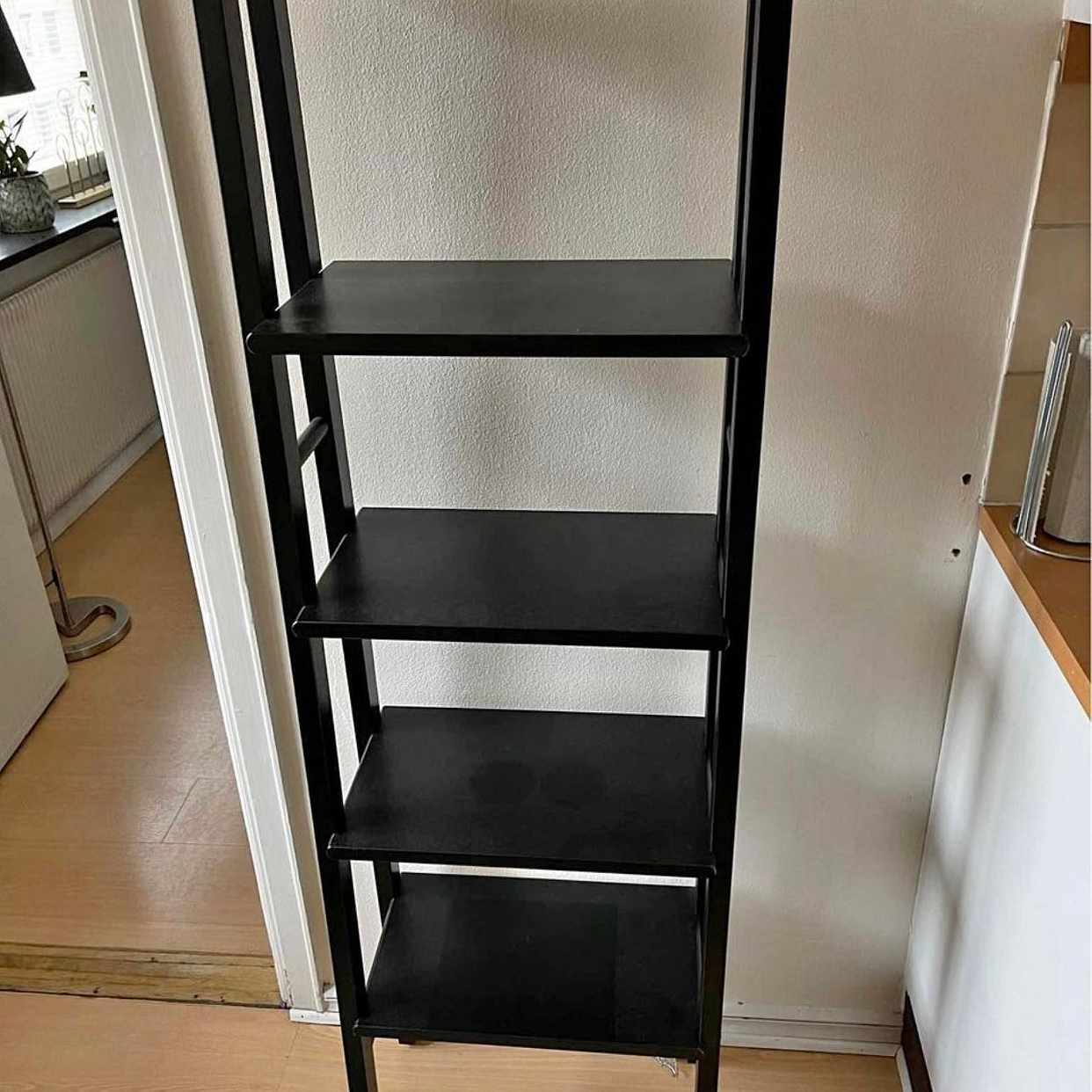image of Hämta hyllor - 