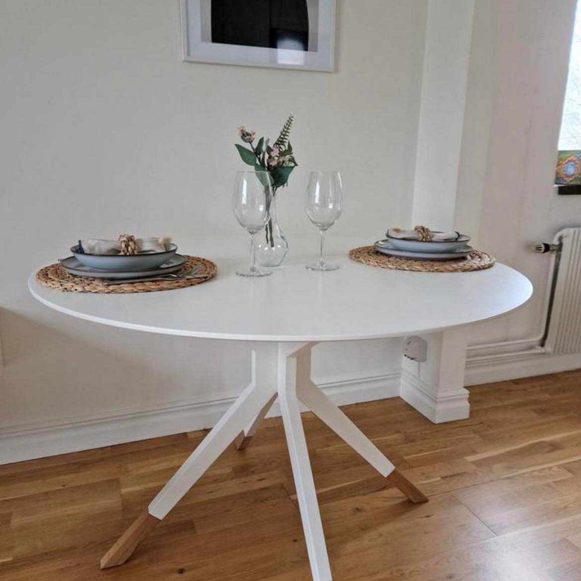 image of Hämta ett köksbord - 