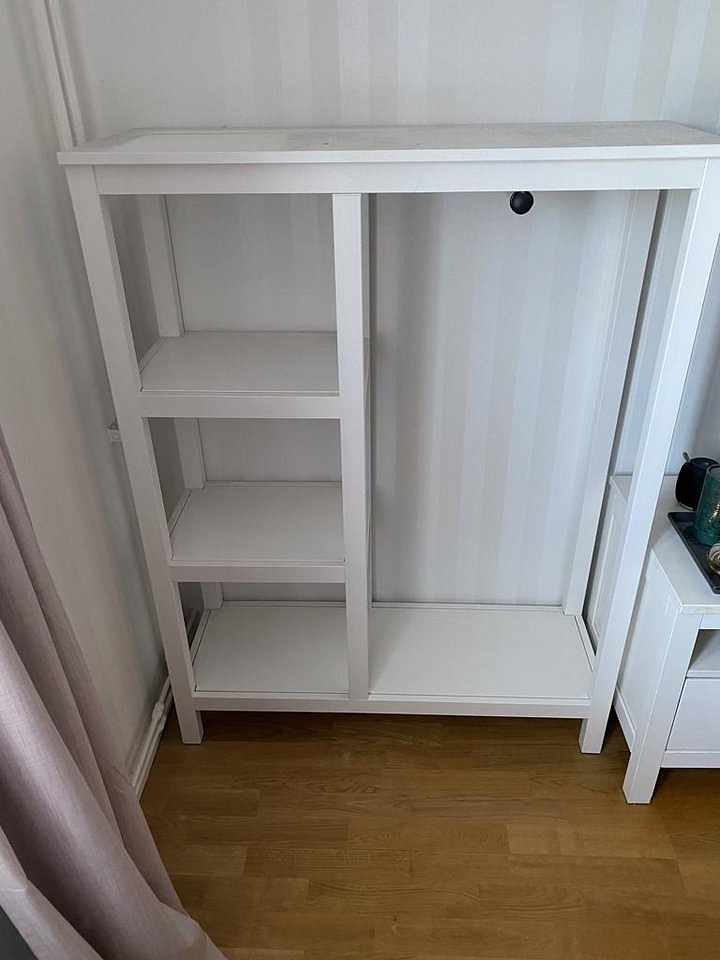 image of Hemnes garderober och hyl - 