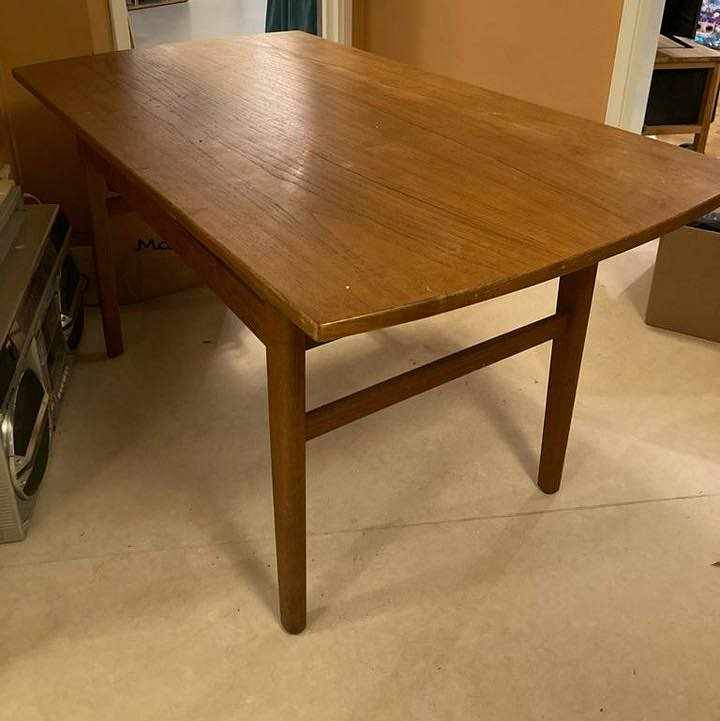 image of Move small table - 