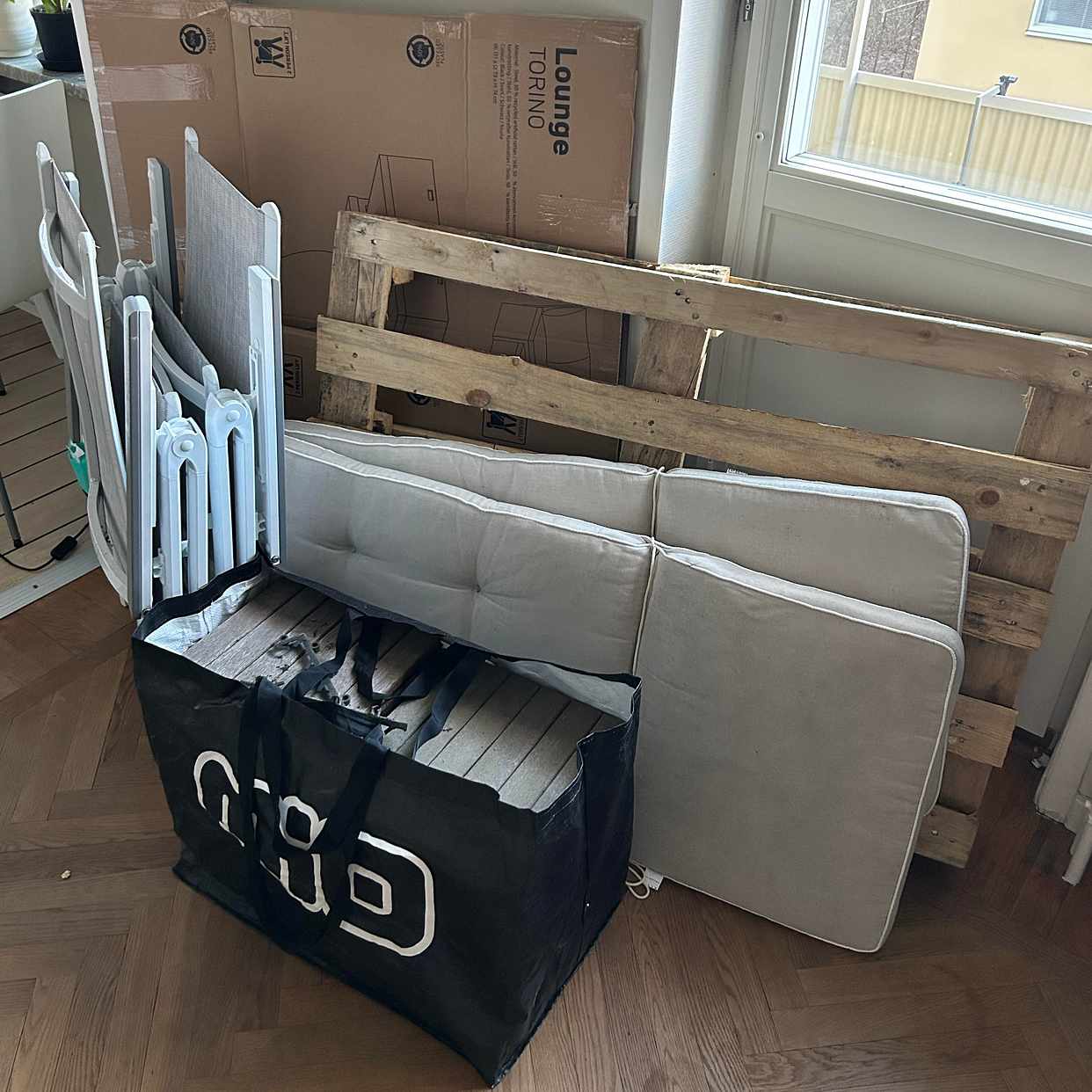 image of Give away + recycle - Bromma