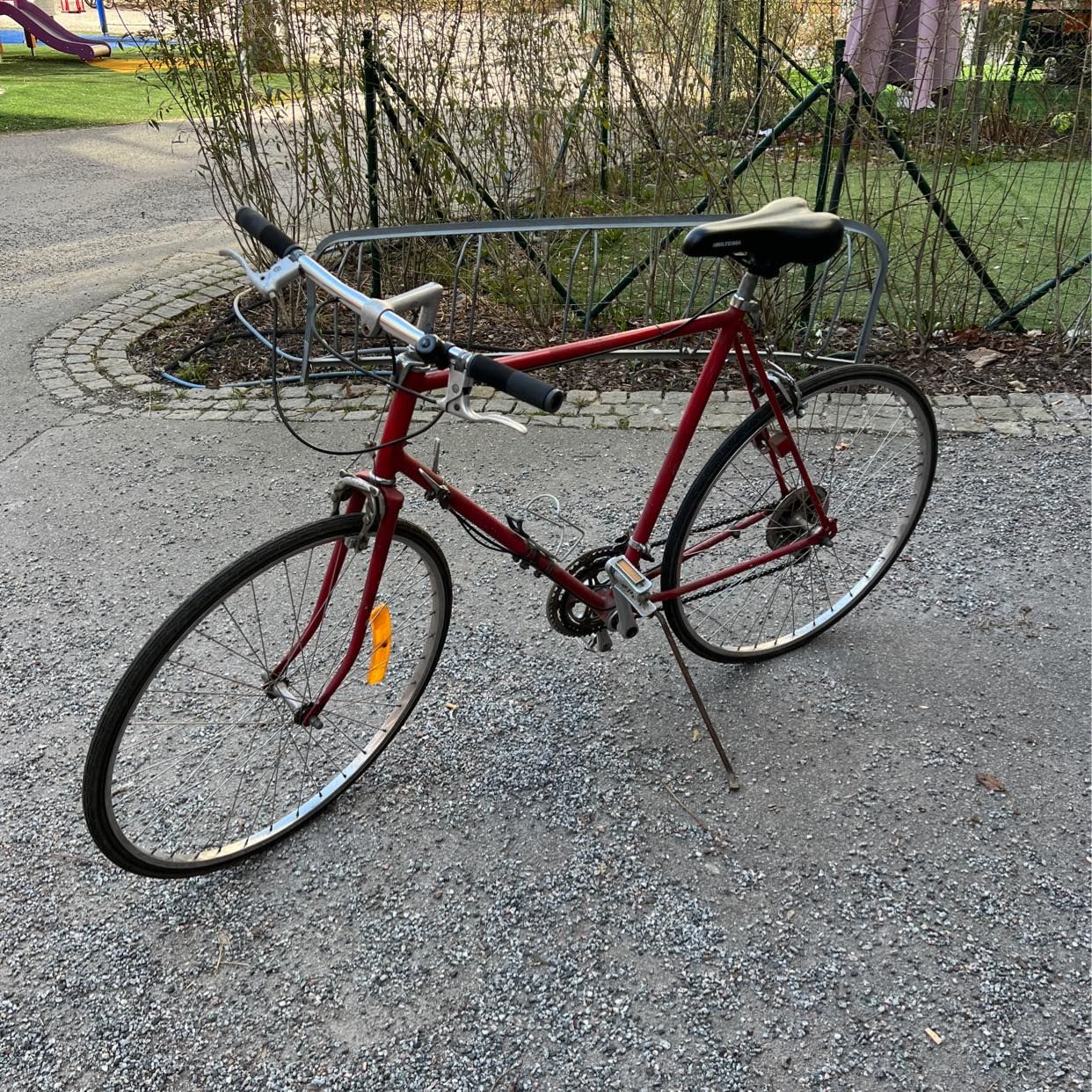 image of 2 Cyklar i dåligt skick - Sundbyberg