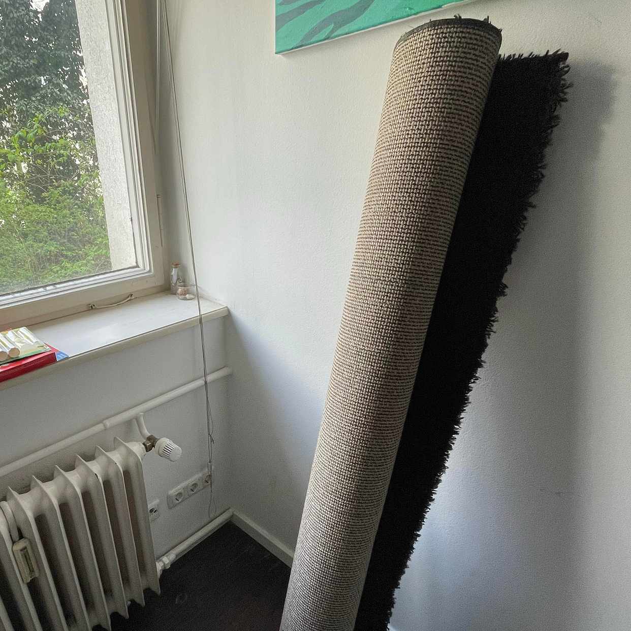 image of Carpet, chair and sawing - Friedrichshain-Kreuzberg