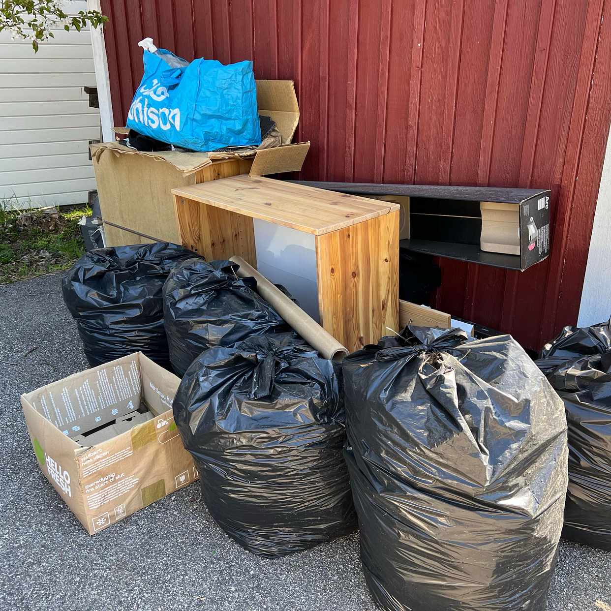 image of Remove garbage - Skogås