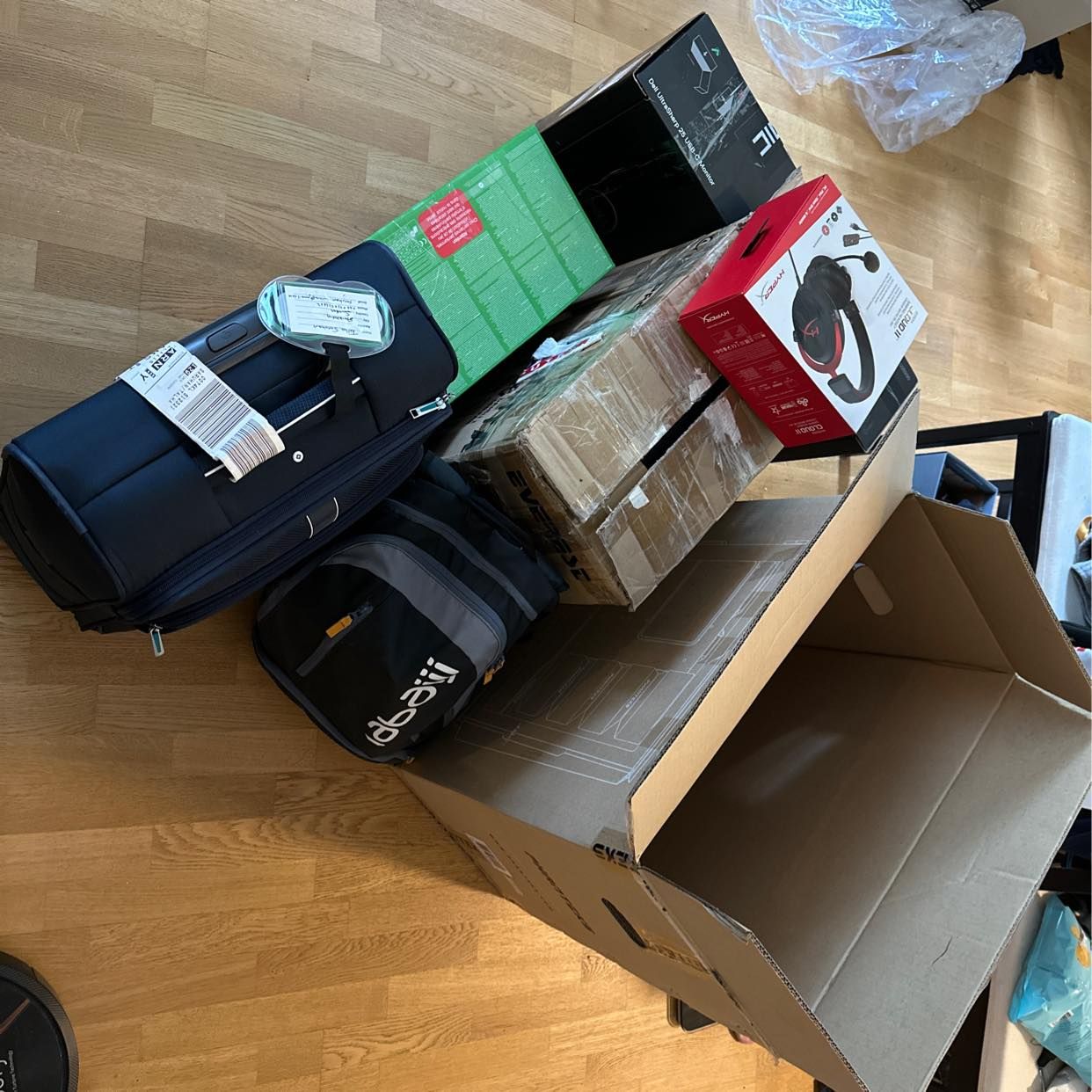 image of Moving a few boxes to ano - 