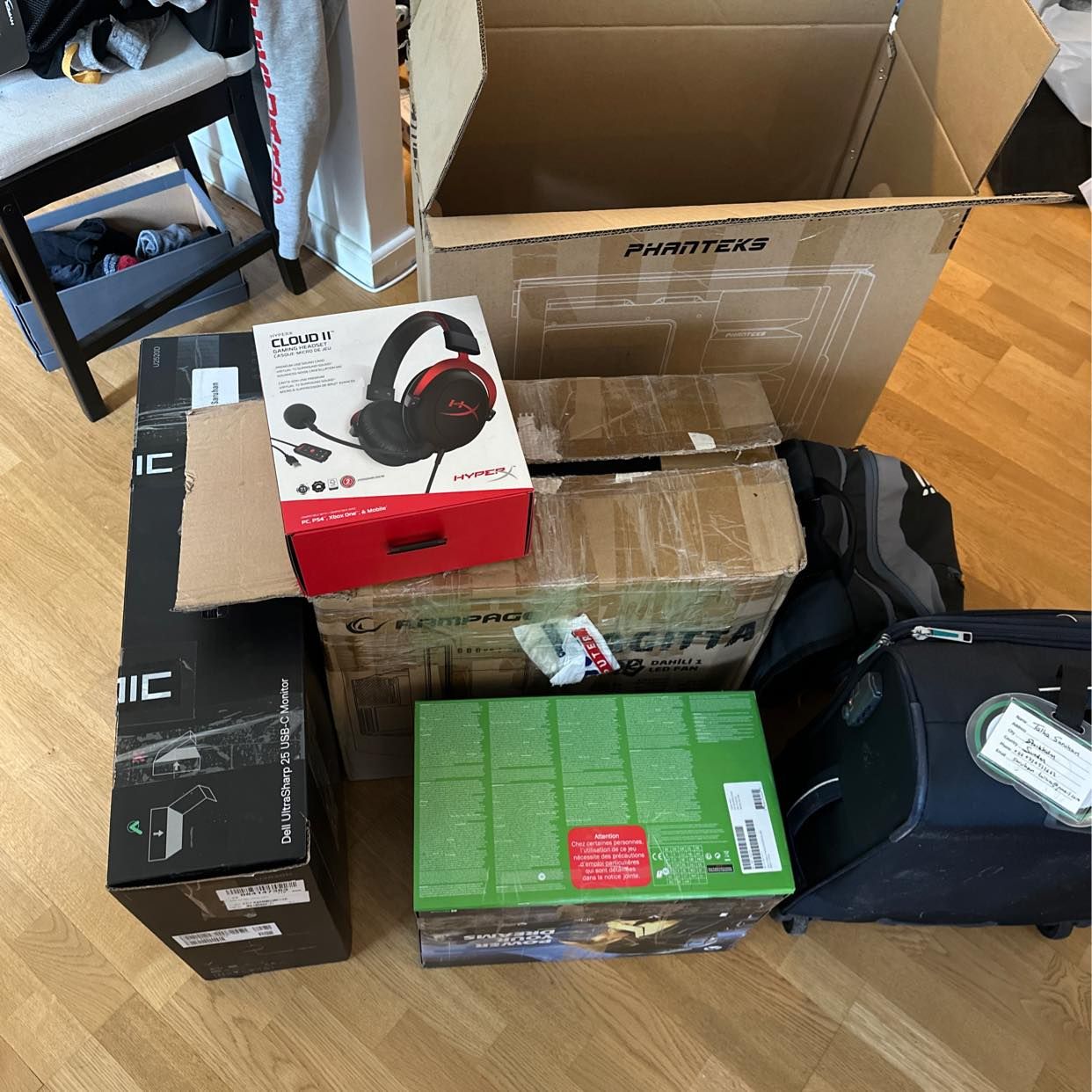 image of Moving a few boxes to ano - 