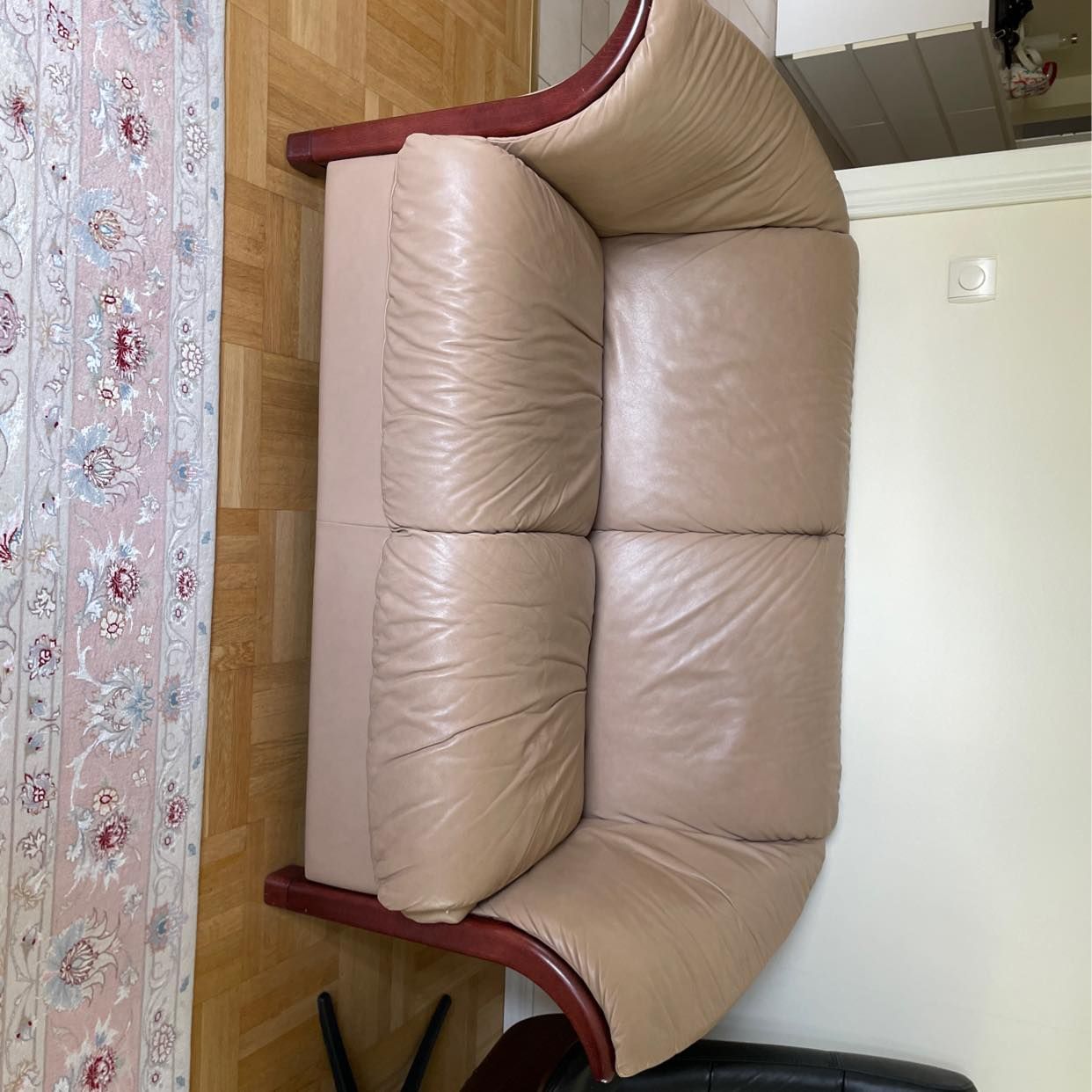 image of 2 sofas 3 and 2 seats - Solna