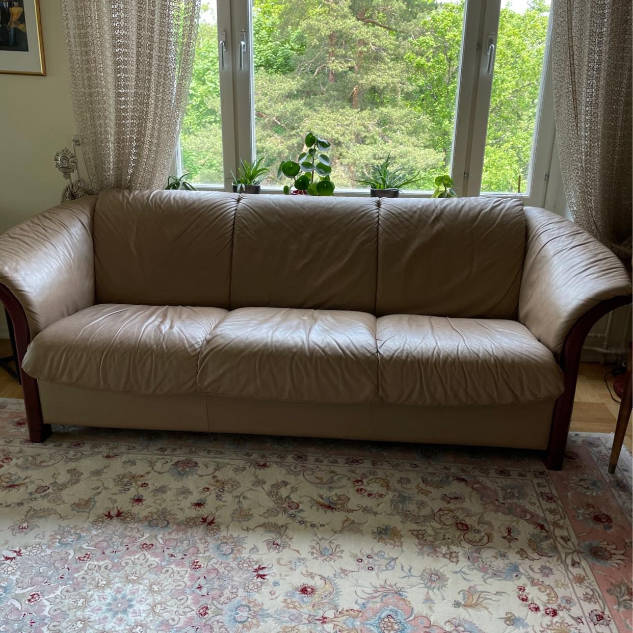 image of 2 sofas 3 and 2 seats - Solna