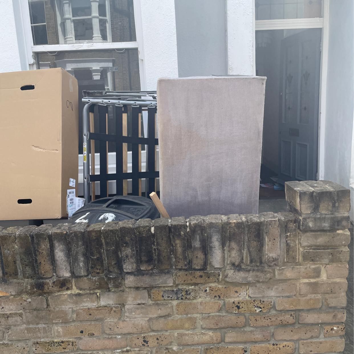 image of Dismantled sofa - London