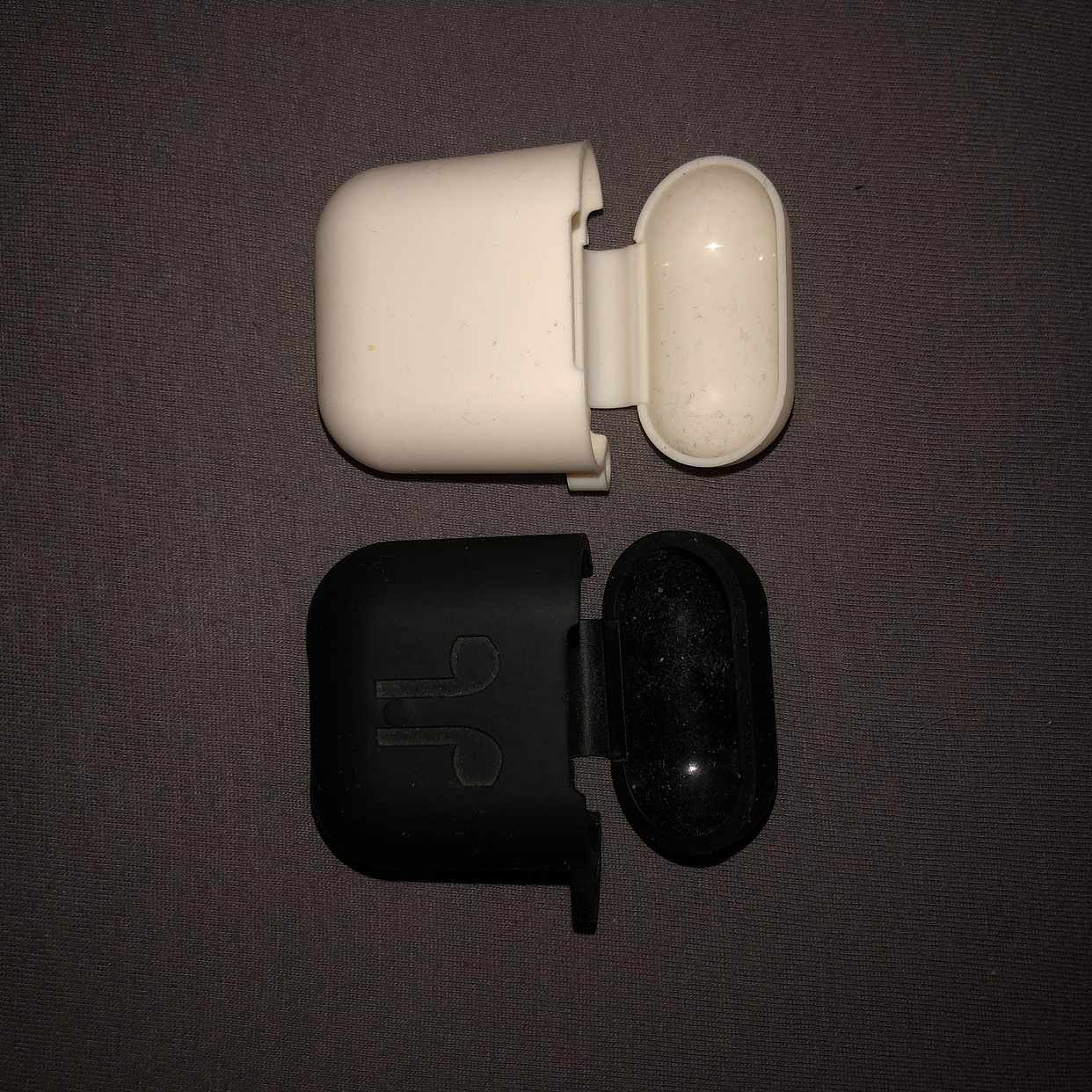 image of Earbuds case - Hässelby-Vällingby