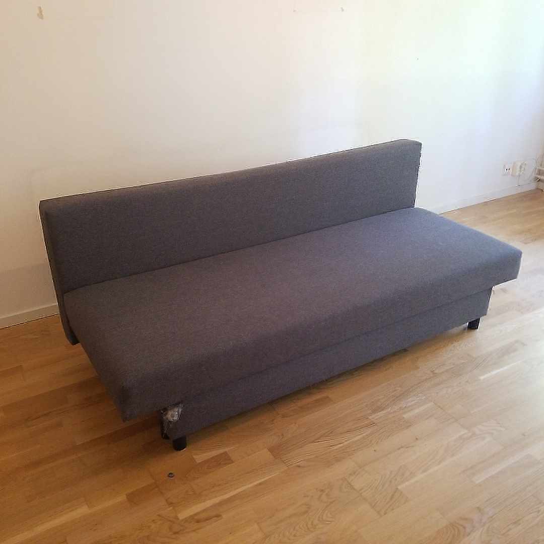 Remove couch