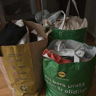 image of Move 3 bags of clothes  - 