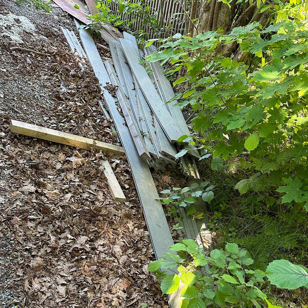 image of Wood/Planks + Metal - Lidingö