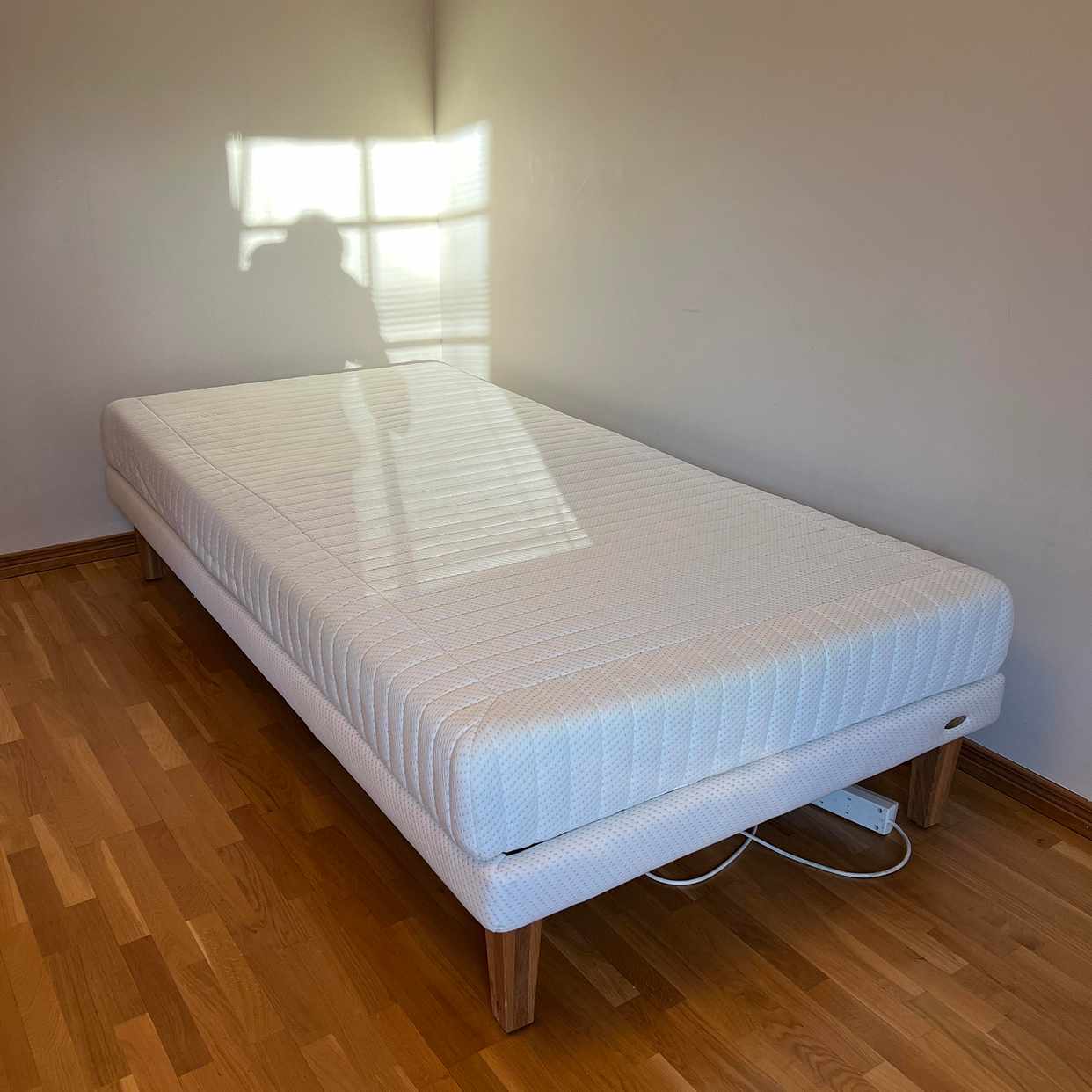 image of Foldable bed giveaway - Hägersten