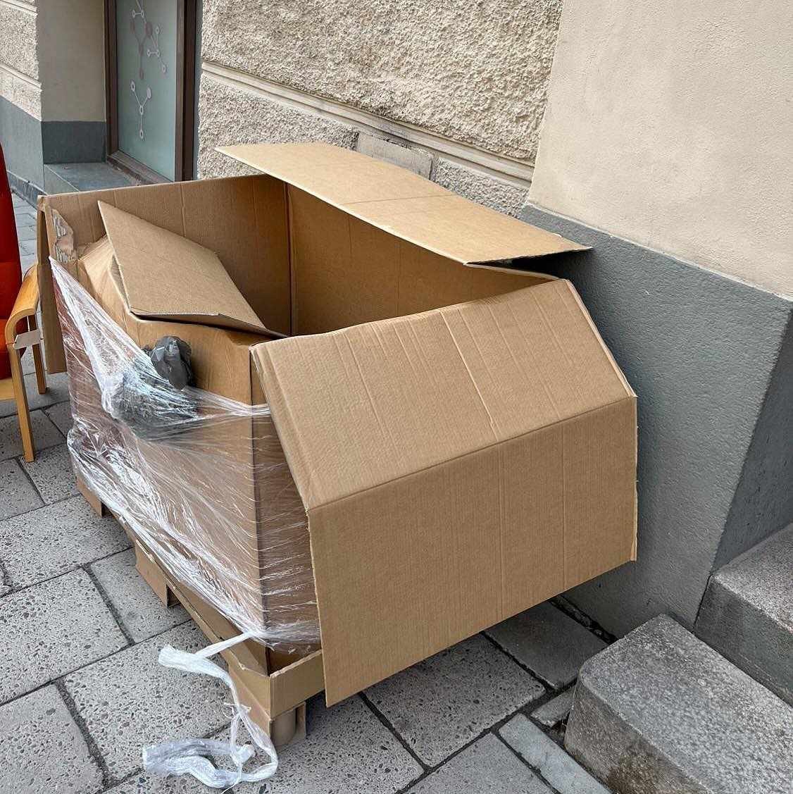 image of Cardboard box - Norrmalm