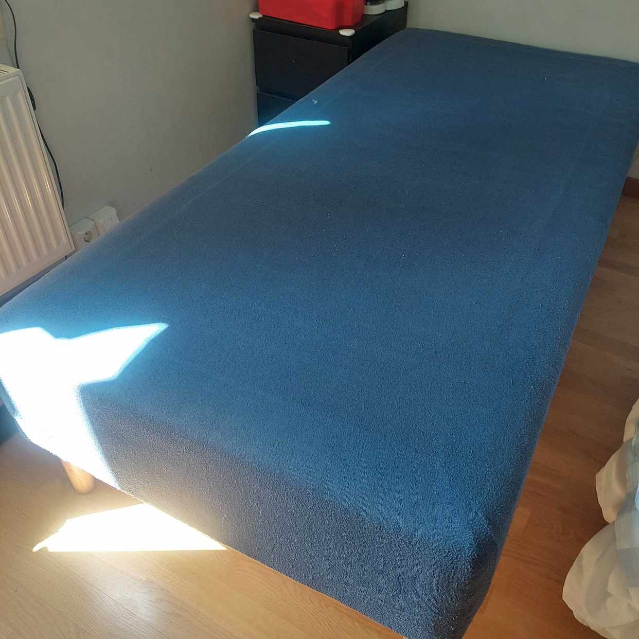 image of 90 cm säng till tippen - Stockholm