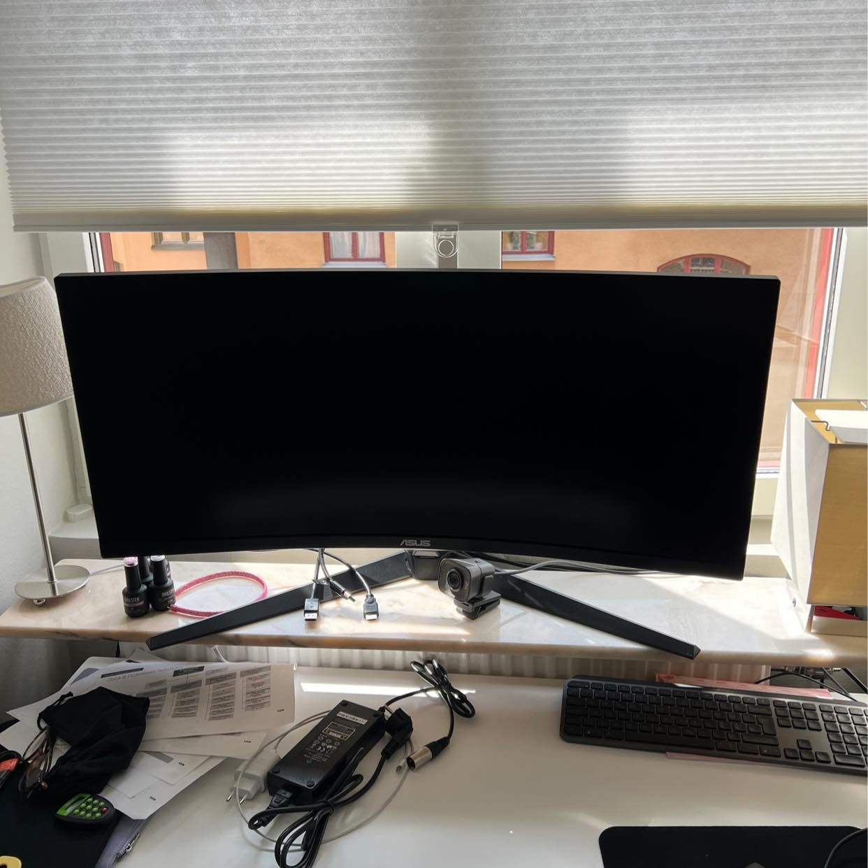 image of ASUS VG324VQL1B 34” skärm - Norrmalm