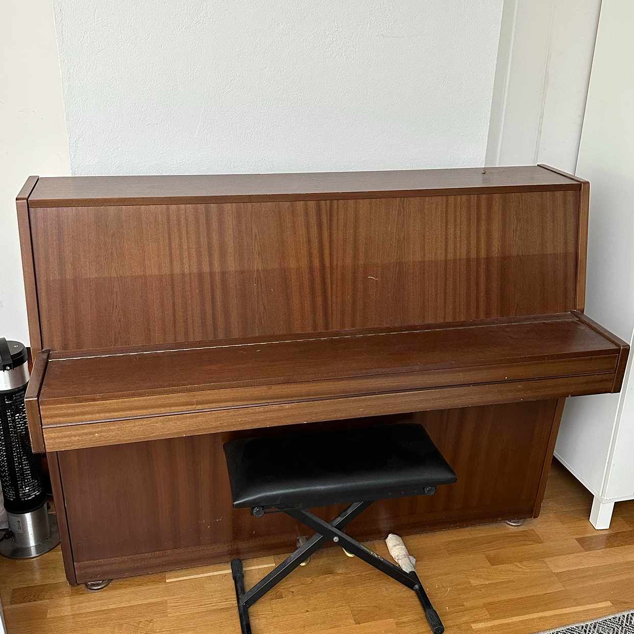 image of Föra trasigt piano t ÅVC - Uppsala