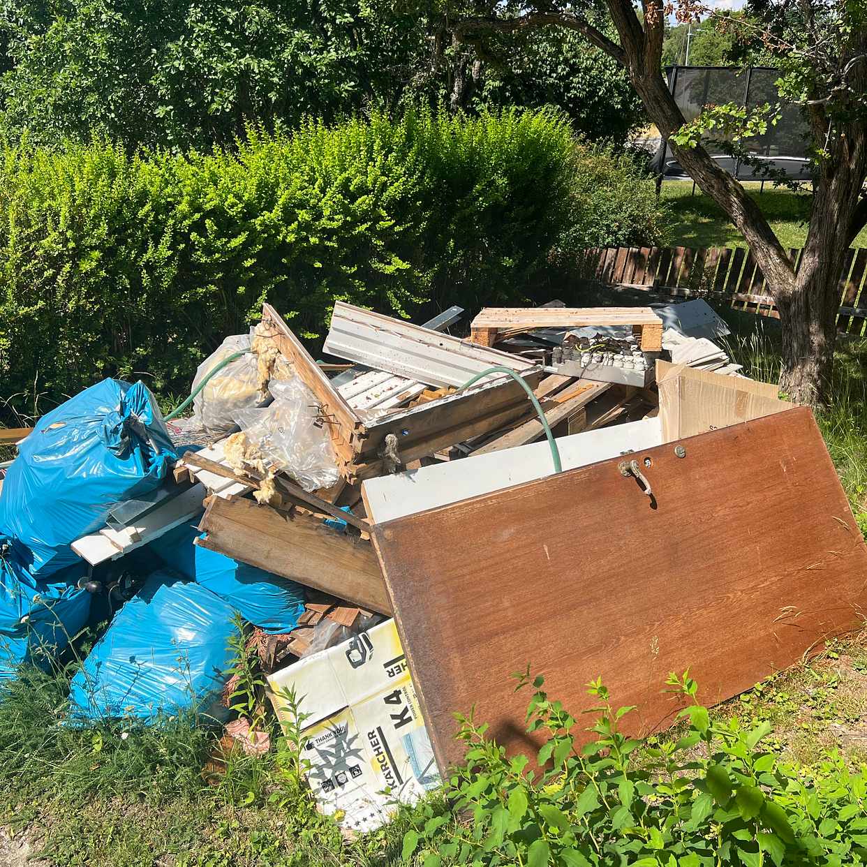 image of Avfall från diverse renov - Tyresö
